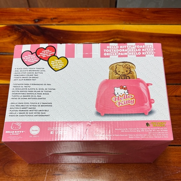 Hello Kitty Pink and White Toaster 2 Slice 2Box - Picture 3 of 3